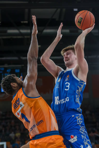 中受到犯规 中受到犯规