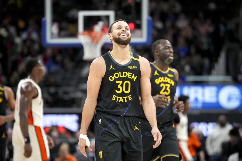 进马丁内斯 进马丁内斯