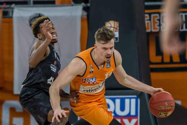 智能穿戴设 智能穿戴设