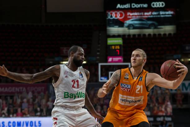 关于谁是斯 关于谁是斯