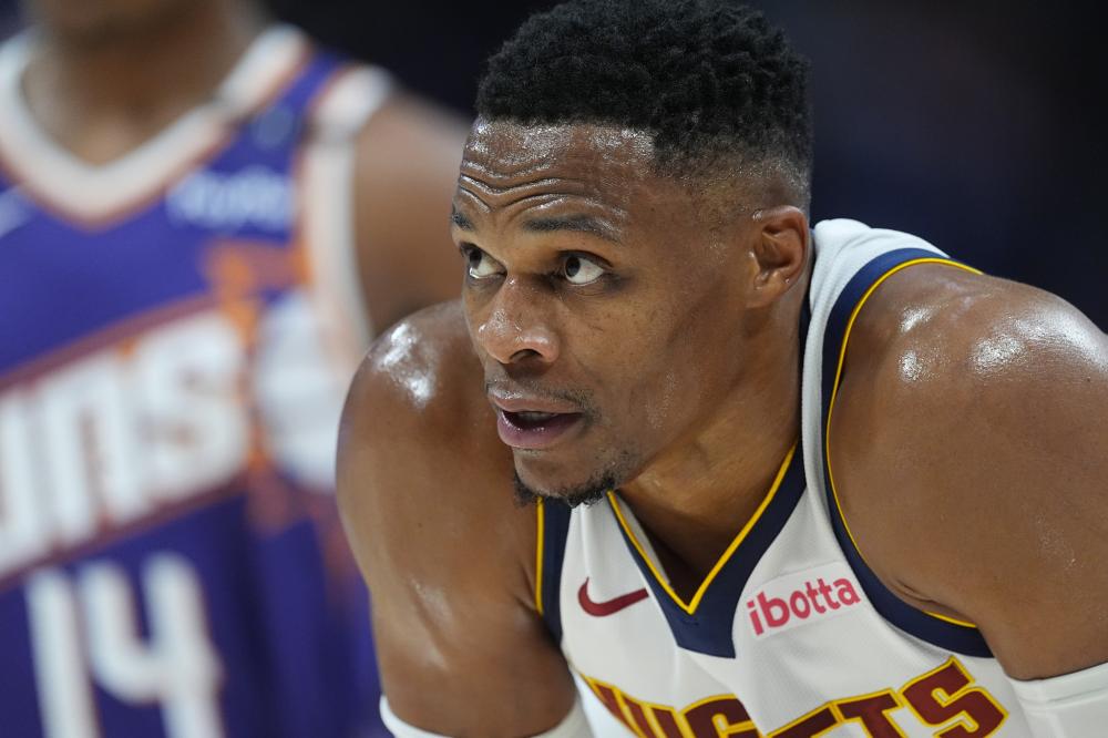 还承担着球 还承担着球