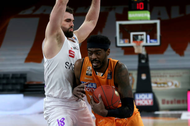 了坚实后盾 了坚实后盾